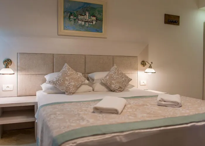 Conte Hotel & Restaurant